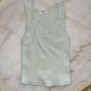 Perfect white tee ribbed stretchy tank top